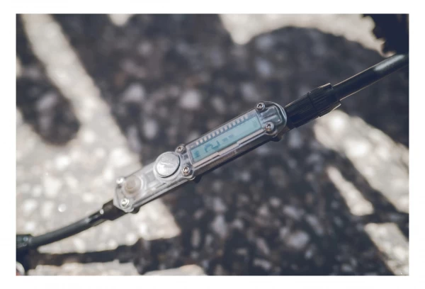 Lezyne Micro Floor Drive Digital HPG Voetpomp (Max 11 Bar) Zwart 2 Lezyne Micro Floor Drive Digital HPG Voetpomp (Max 11 Bar) Zwart - Afbeelding 2