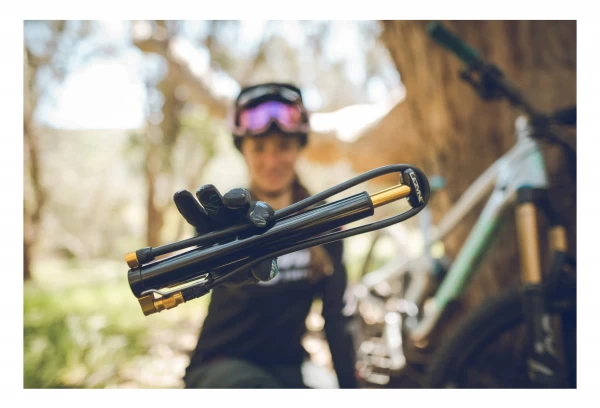 Lezyne Micro Floor Drive HV Voetpomp (Max 90 Psi / 6 Bar) Zwart 2 Lezyne Micro Floor Drive HV Voetpomp (Max 90 Psi / 6 Bar) Zwart - Afbeelding 2