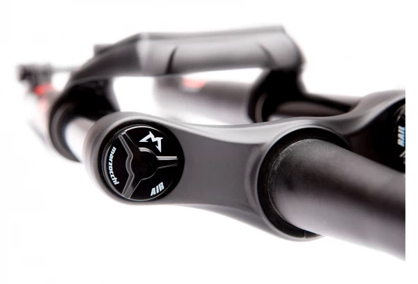 Voorvork Marzocchi Bomber Z2 E-Bike Rail 27.5 '' | Boost 15x110mm | 44mm Offset | Black 2021 3 Voorvork Marzocchi Bomber Z2 E-Bike Rail 27.5 '' | Boost 15x110mm | 44mm Offset | Black 2021 - Afbeelding 3